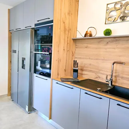 Biograci * Široki Brijeg